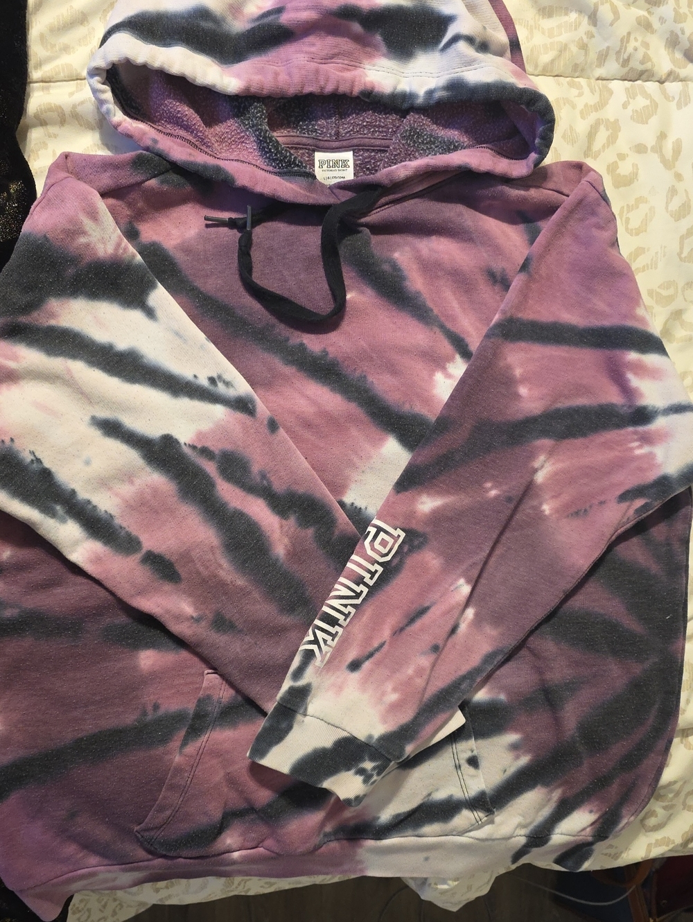 PINK Victoria's Secret Pink, Black & White Tie-Dye Hoodie Size Large